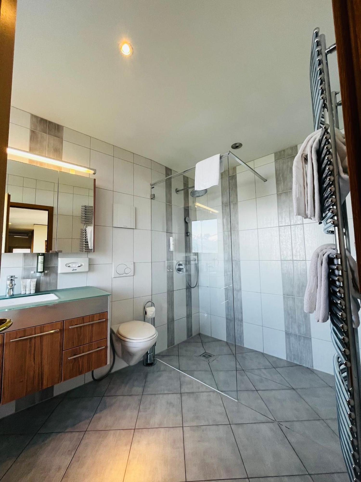 Hotel La Rouvenaz Montreux Habitación foto
